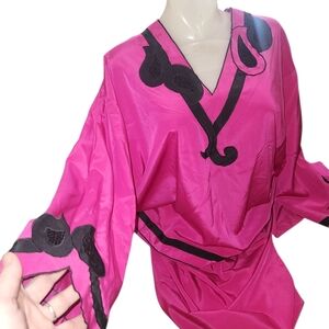 Vintage Oscar de la Renta Hot Pink and Black Embroidered Women's Lounge Dress L